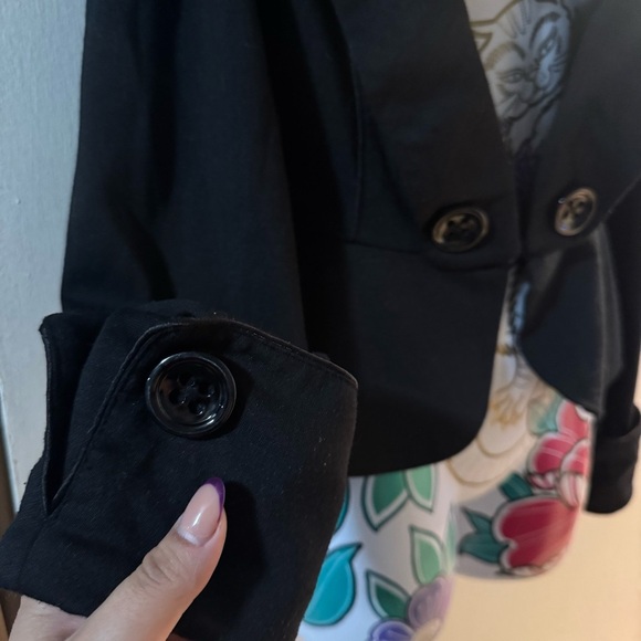 Candie's Black Women's Blazer - Picture 3 of 4